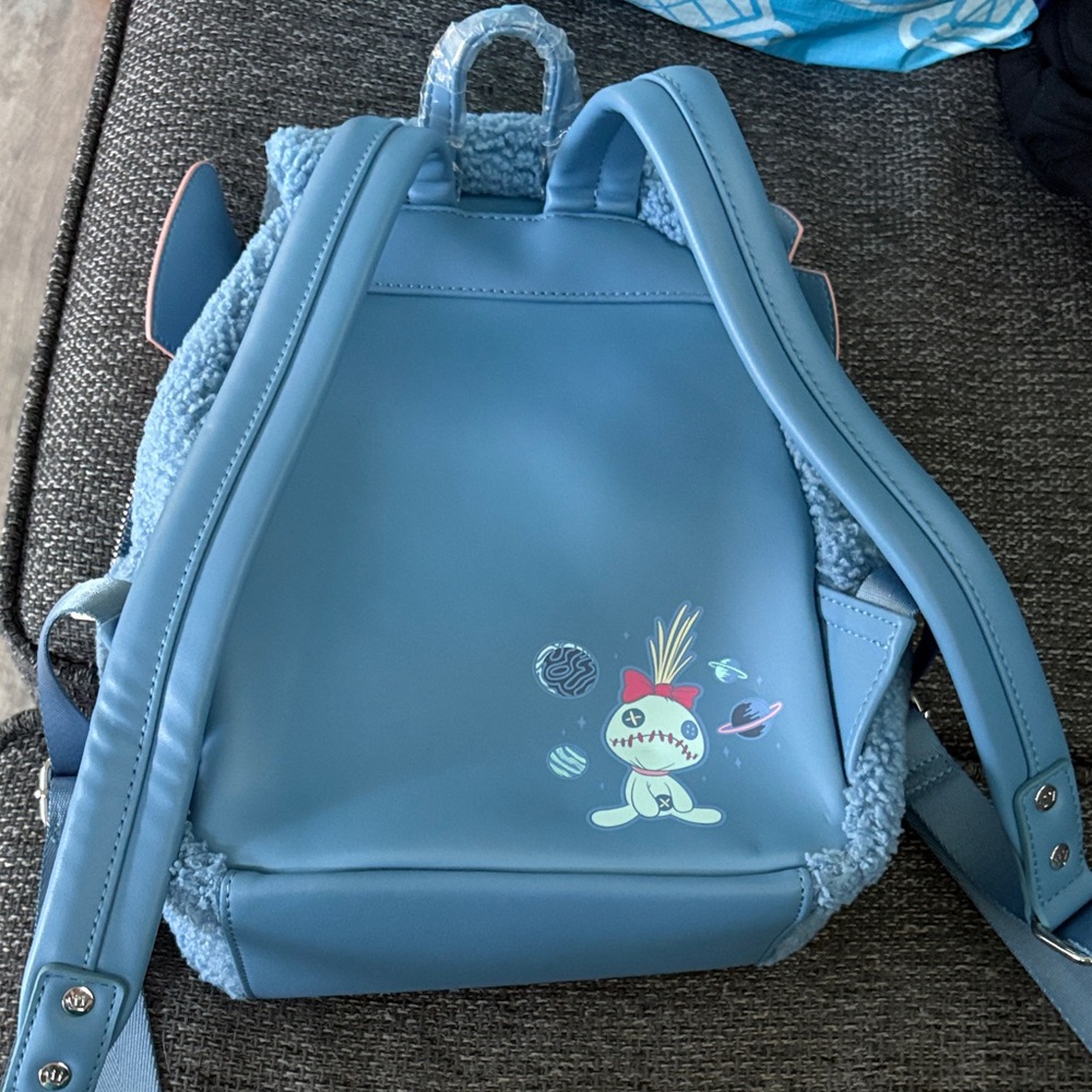 Blue stitch Backpack and wallet - Picture 2 of 11